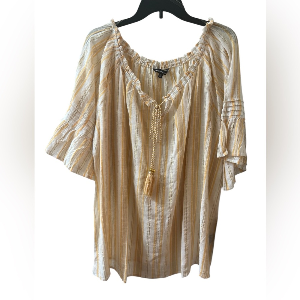 Unique spectrum woman’s top